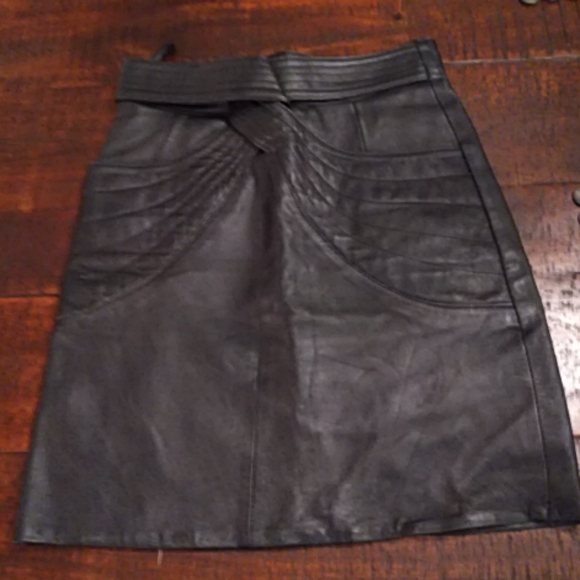 Dresses & Skirts - Vintage Leather Skirt Size 4